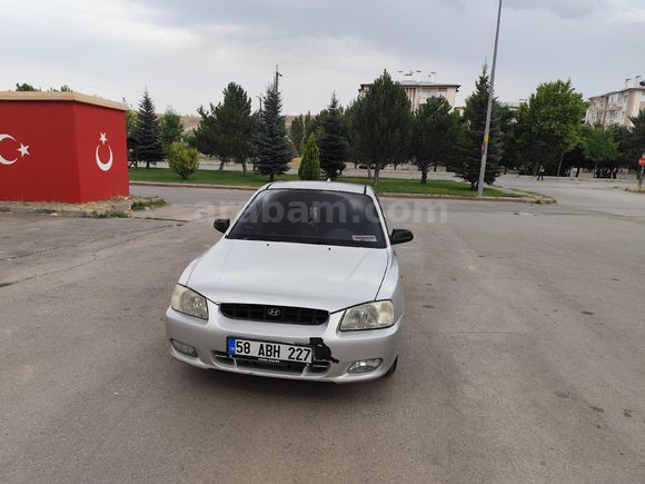 Sahibinden Hyundai Accent 1.3 LS 2000 Model