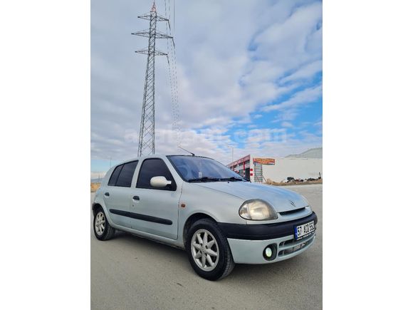 Sahibinden Renault Clio 1.4 RTA 2000 Model