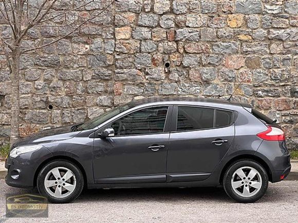 2011-MEGANE-DÜŞÜK KM-EXPRESSİON-KREDİ VE KREDİ KARTINA TAKSİT!