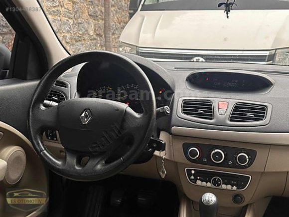 2011-MEGANE-DÜŞÜK KM-EXPRESSİON-KREDİ VE KREDİ KARTINA TAKSİT!