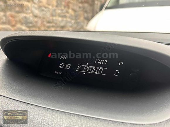2011-MEGANE-DÜŞÜK KM-EXPRESSİON-KREDİ VE KREDİ KARTINA TAKSİT!