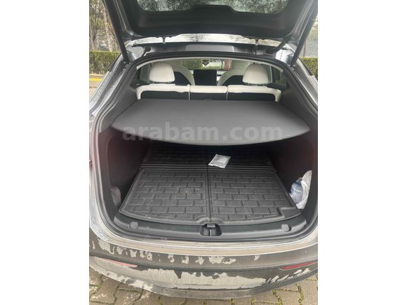 Sahibinden Tesla Model Y Long Range AWD 2023 Model 