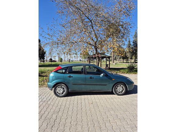 Sahibinden Ford Focus 1.6 Ghia 1999 Model 