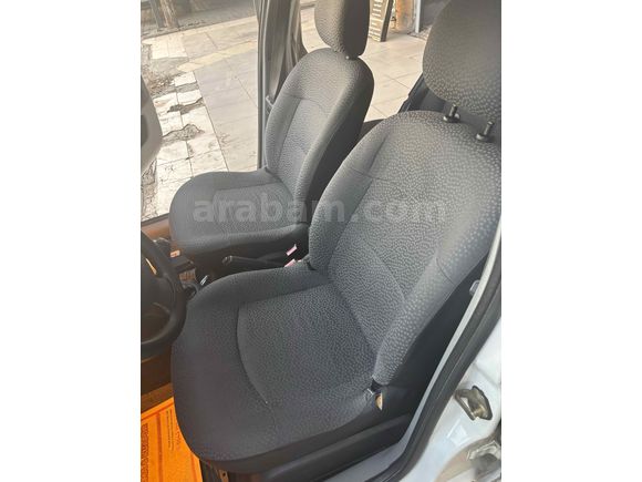 Sahibinden Renault Clio 1.5 dCi Authentique 2007 Model  268.000 km Beyaz