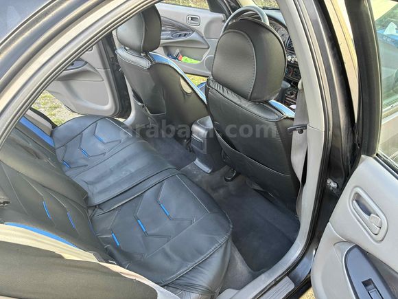 Sahibinden Otomatik 2001 Model 1.6 Nissan Almera 