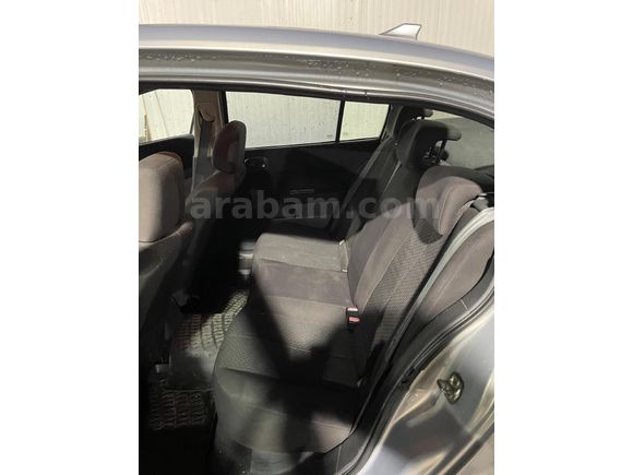 Sahibinden Renault Megane 1.6 Authentique 2004 Model