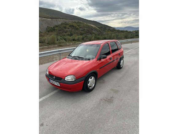 Sahibinden Opel Corsa 1.2 Swing 2000 Model  205.000 km Kırmızı