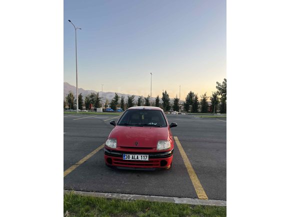 Sahibinden Renault Clio 1.4 RTA 2000 Model 