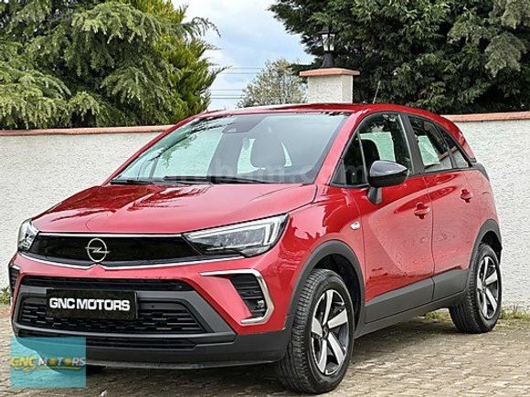 GNC MOTORS / OPEL CROSSLAND 1.2 T ESSENTİAL / OTOMATİK / 2024