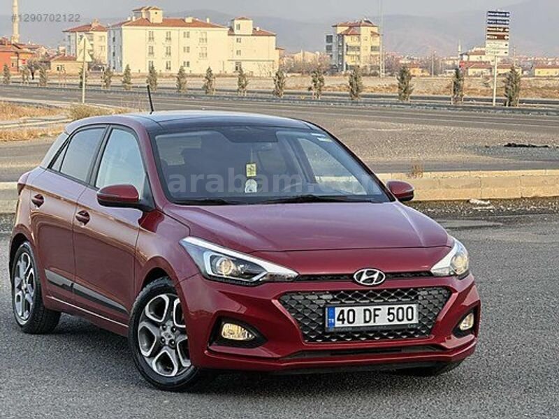 Galeriden Hyundai i20 1.4 MPI Elite Smart 2018 Model Aksaray 85.000 km Kırmızı