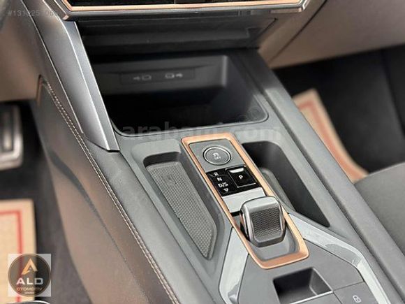 2025 YENİ CUPRA FORMENTER 1.5 eTSİ CAM TAVAN E BAGAJ BOYASIZ