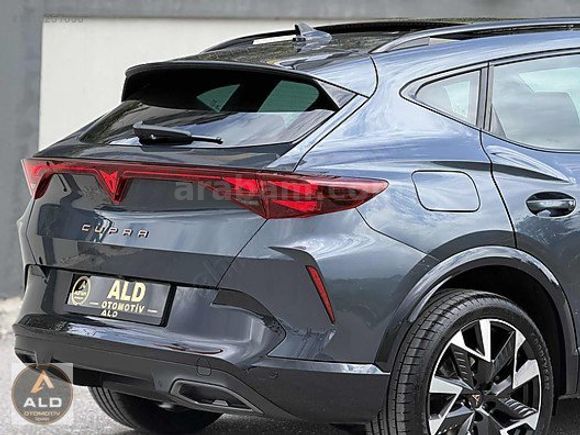 2025 YENİ CUPRA FORMENTER 1.5 eTSİ CAM TAVAN E BAGAJ BOYASIZ