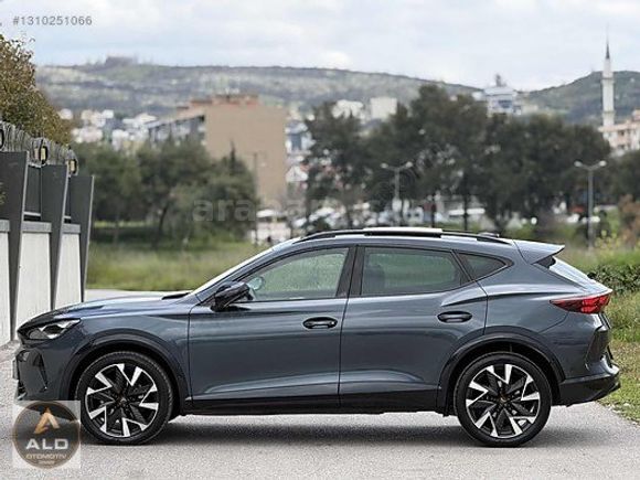 2025 YENİ CUPRA FORMENTER 1.5 eTSİ CAM TAVAN E BAGAJ BOYASIZ