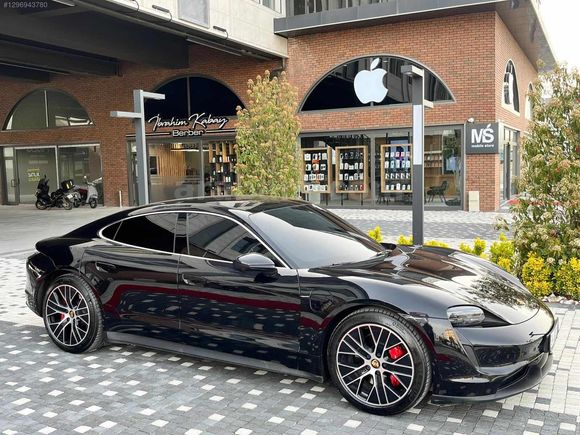 BK'DAN 2022 TAYCAN 4S PERFORMANCE PLUS 49.000KM