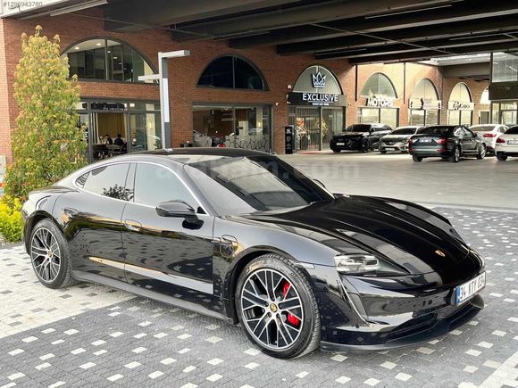 BK'DAN 2022 TAYCAN 4S PERFORMANCE PLUS 49.000KM
