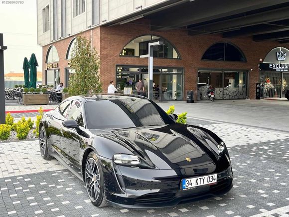 BK'DAN 2022 TAYCAN 4S PERFORMANCE PLUS 49.000KM