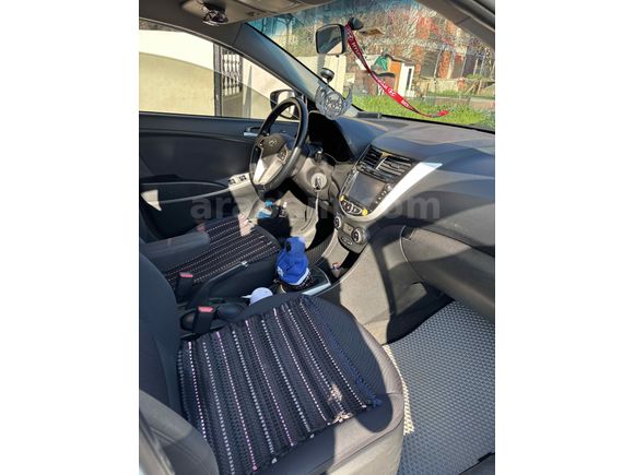 Sahibinden Hyundai Accent Blue 1.6 CRDI Prime 2014 Model 