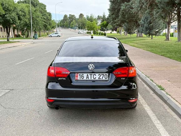 Sahibinden Volkswagen Jetta 1.6 TDi Trendline 2014 
Acil satılık 