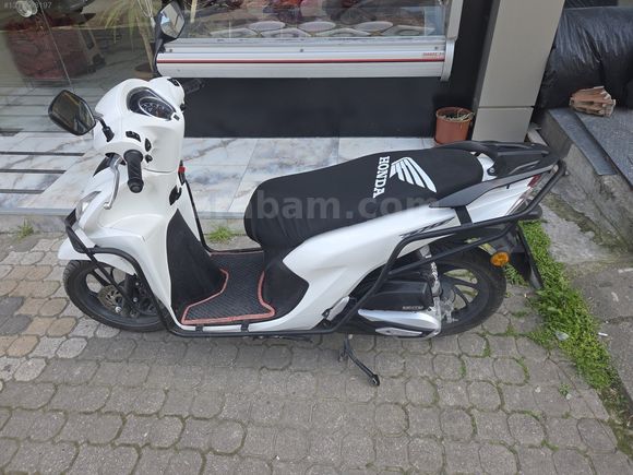 HONDA DİO 2024 MODEL 2600 KM'DE SIFIR AYARINDA