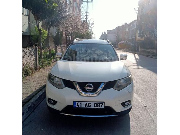 Sahibinden Nissan X-Trail 1.6 dCi Platinum Premium Pack 2016 Model  230.000 km Beyaz
