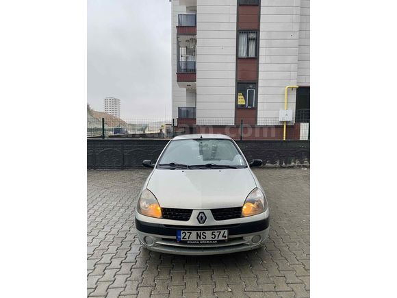 Memurdan 2005 Model  Clio 1.4 HATASIZ BOYASIZ