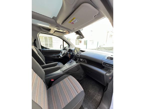 Sahibinden Opel Combo 1.5 CDTI Ultimate 2024 Model  14.360 km Beyaz