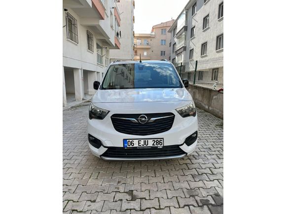 Sahibinden Opel Combo 1.5 CDTI Ultimate 2024 Model  14.360 km Beyaz