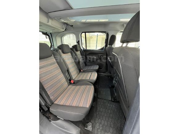 Sahibinden Opel Combo 1.5 CDTI Ultimate 2024 Model  14.360 km Beyaz
