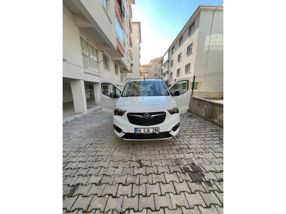 Sahibinden Opel Combo 1.5 CDTI Ultimate 2024 Model  14.360 km Beyaz