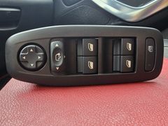 Peugeot 2008 Cam Açma Düğmesi PSA Orjinal 2013-2018 Model