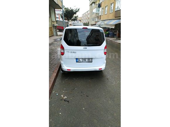 Sahibinden Ford Tourneo Courier 1.5 TDCi Titanium 2021 Model