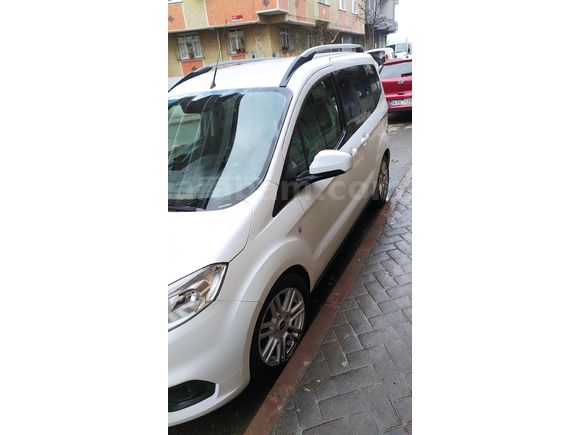 Sahibinden Ford Tourneo Courier 1.5 TDCi Titanium 2021 Model