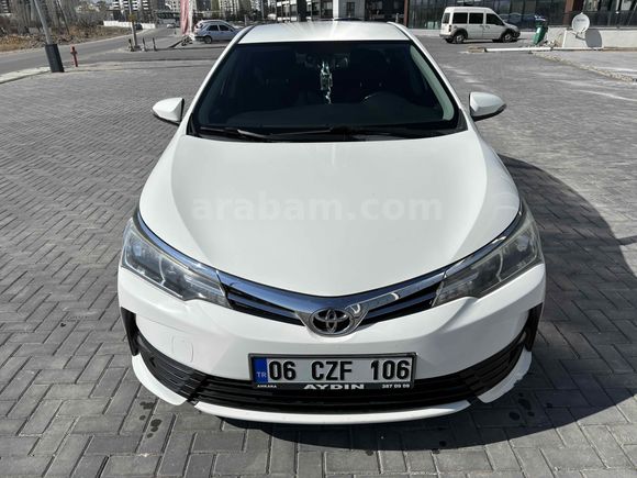 SAHİBİNDEN TEMİZ BAKIMLI 2018 MODEL MAKYAJLI COROLLA