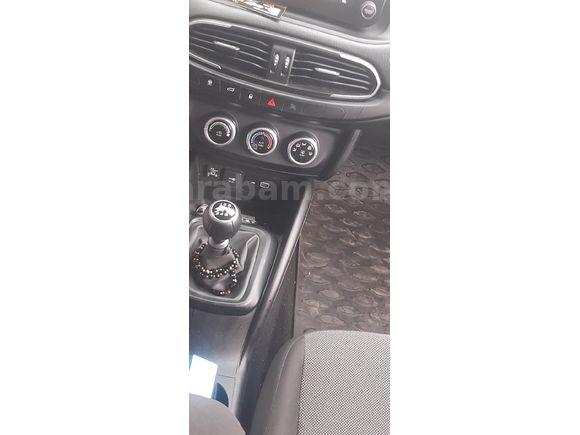 Sahibinden Fiat Egea 1.4 Fire Easy Plus 2022 Model  68.000 km Beyaz