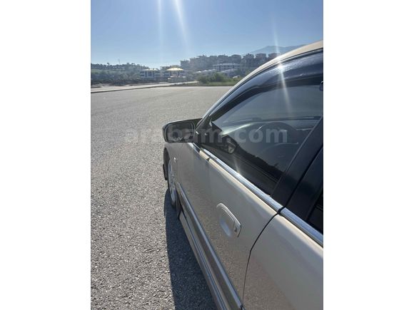 Sahibinden Honda Civic 1.6i VTEC ES 2005 Model 