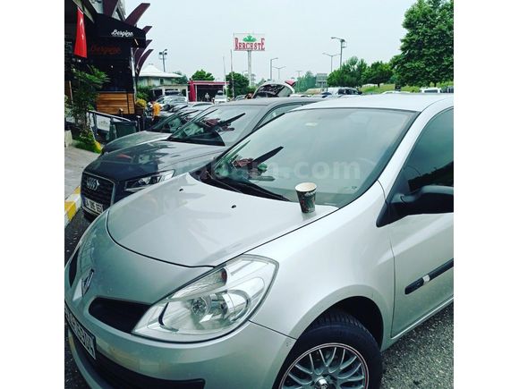 Sahibinden Renault Clio 1.5 dCi Authentique 2007 Model  202.000 km Gri (Gümüş)