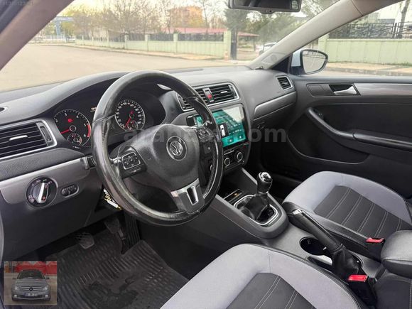 2014 VW JETTA 1.6 TDİ MANUEL COMFORTLİNE HATASİZ
