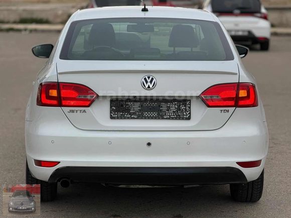 2014 VW JETTA 1.6 TDİ MANUEL COMFORTLİNE HATASİZ
