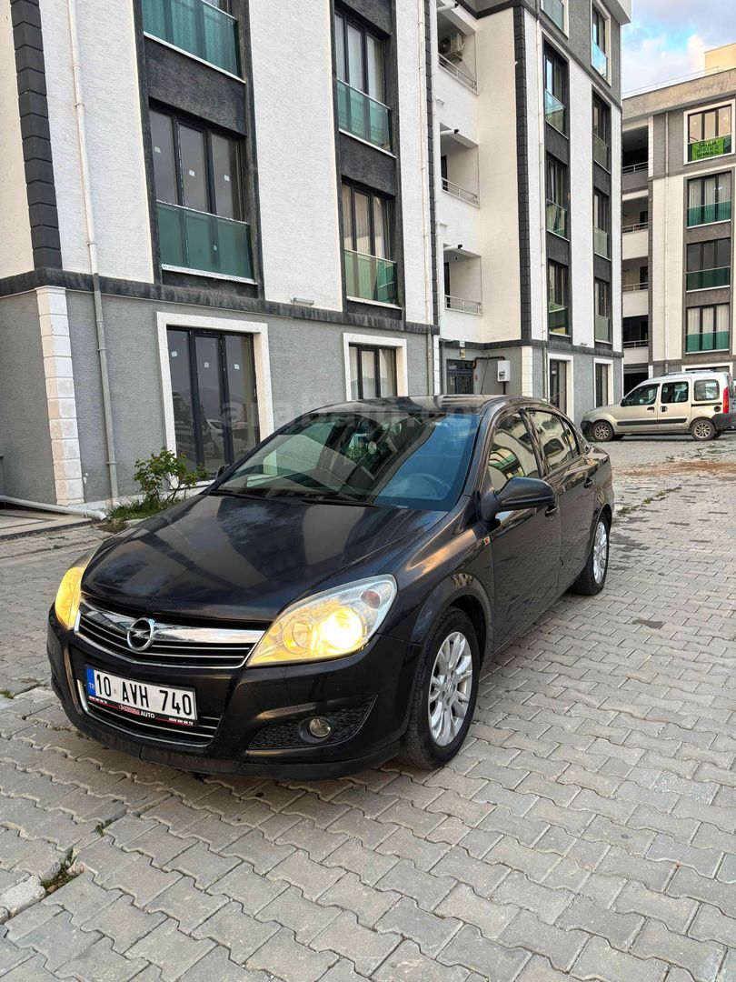 GALERİDEN OPEL ASTRA 1.6 ENJOY 2010 MODEL BALIKESİR