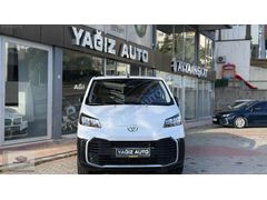 YAĞIZ AUTODAN 2025 Proace boyasız %20 fatura