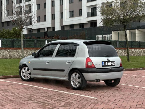 Renault Clio 1.4 RTA 2000 Model  248.000 km Mavi (metalik)