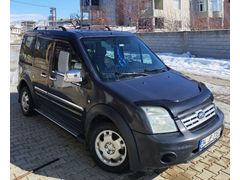 Ford Tourneo Connect yeni sıfır motor yapıldı. 75 lik