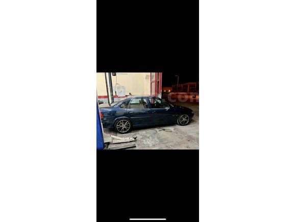 Sahibinden Opel Vectra 2.0 CDX 2000 Model 