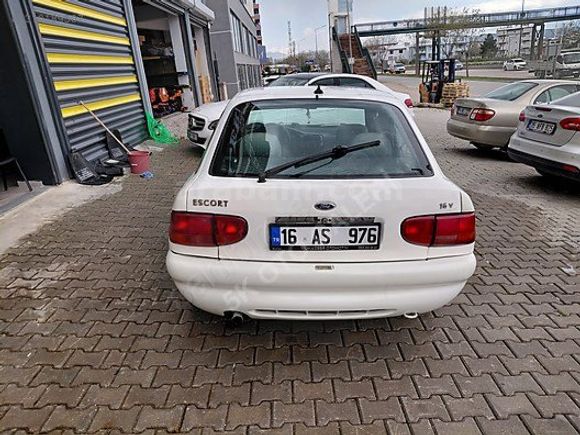 1997 MODEL KLİMALI FORD ESCORT 1.6 CLX