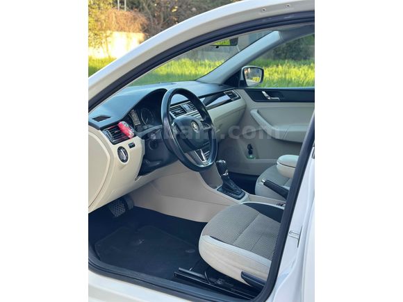 Düşük km temiz aile aracı Rapid 1.6 tdi 