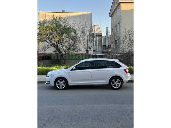 Düşük km temiz aile aracı Rapid 1.6 tdi 