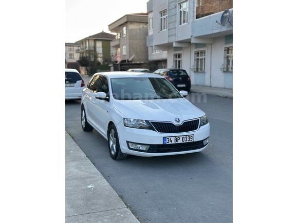 Düşük km temiz aile aracı Rapid 1.6 tdi 