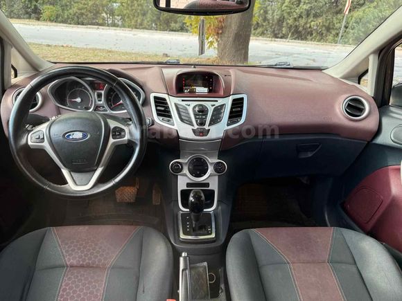 Sahibinden Ford Fiesta 1.4 Titanium 2009 Model 