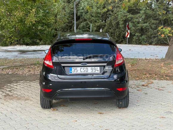 Sahibinden Ford Fiesta 1.4 Titanium 2009 Model 