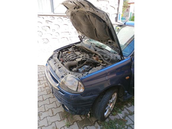 Sahibinden Renault Clio 1.4 2001 Model  265.000 km Mavi